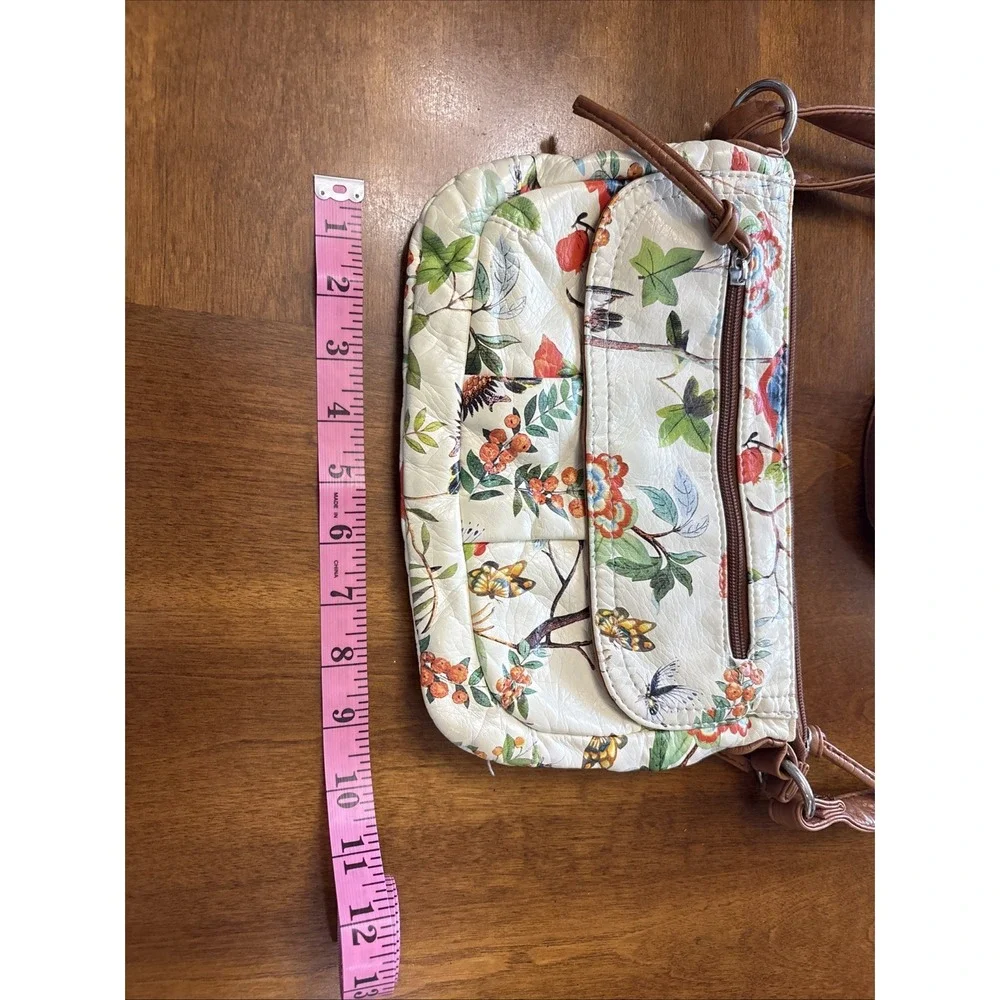 Beuno Birds And Butterfly Design Women's‎ Purse
